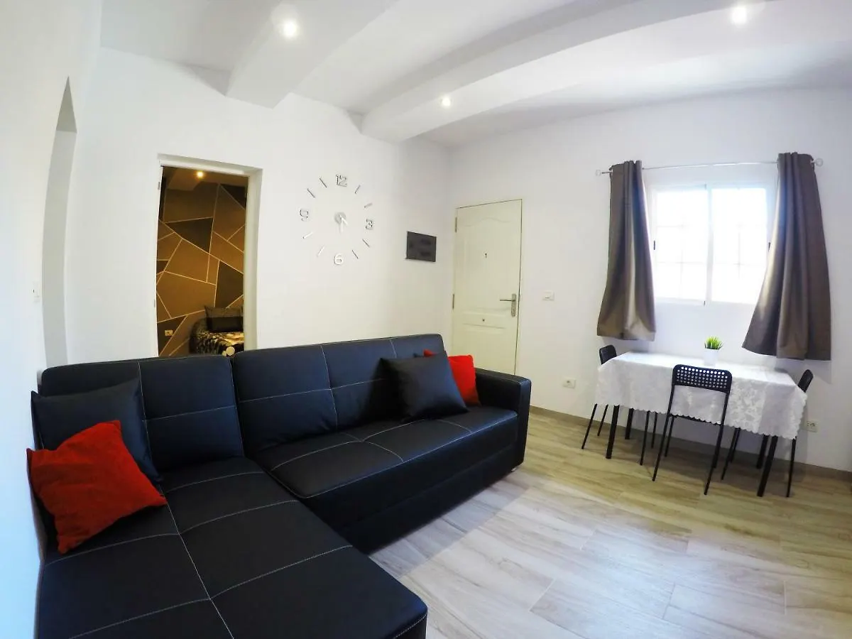 アパート Apartamentos Ainara サンタクルスデテネリフェ