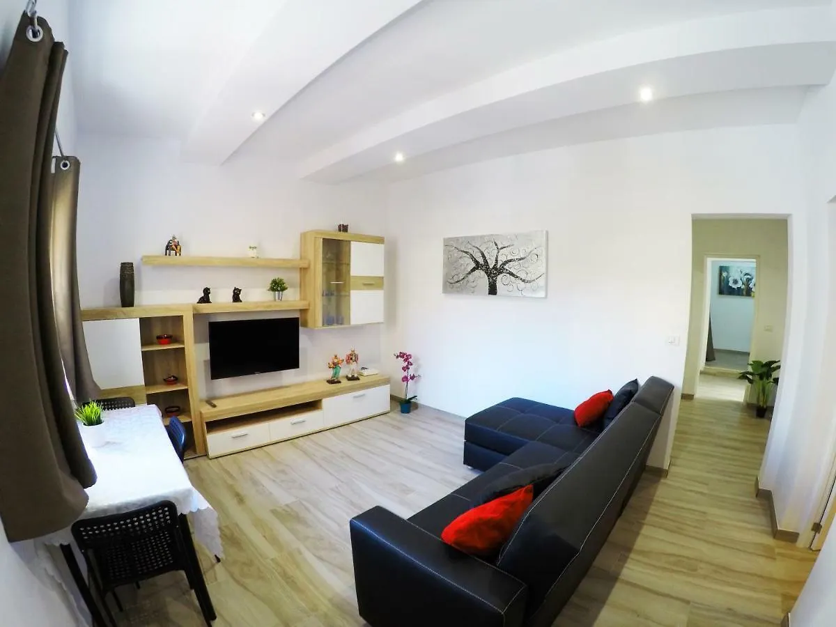 Apartamentos Ainara サンタクルスデテネリフェ